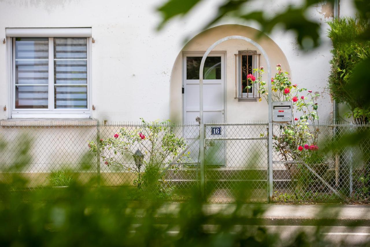 Le Coquet Chez Maguy Maison De Ville Avec Jardin Besançon Kültér fotó